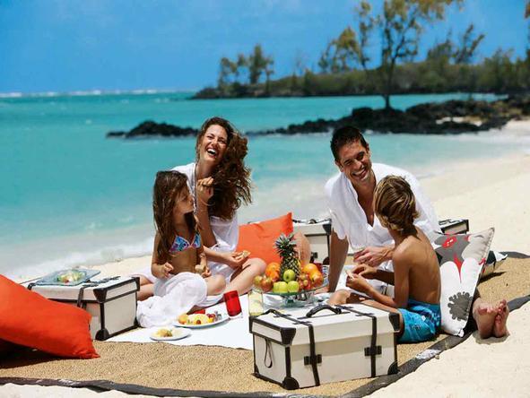 Anahita The Resort - Beach Picnic